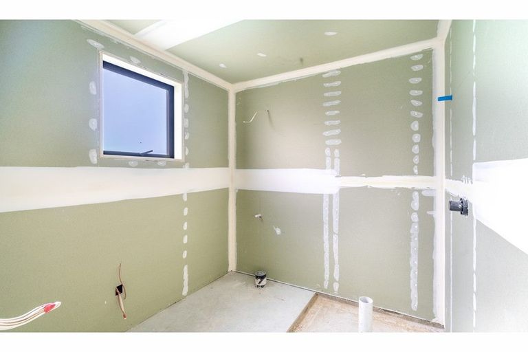 Photo of property in 8 Barker Place, Waikiwi, Invercargill, 9810