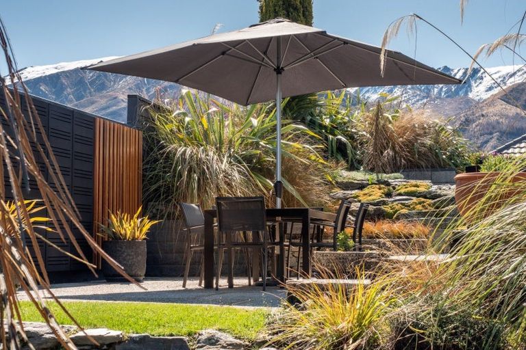 Photo of property in 15 Bracken Street, Arrowtown, 9302