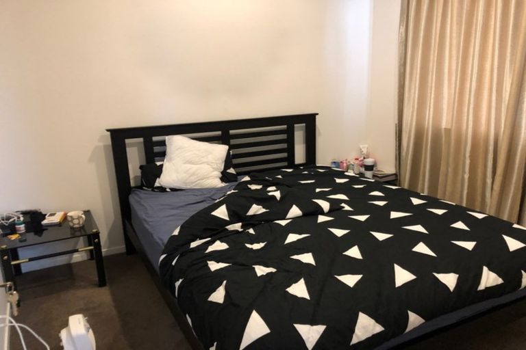 Photo of property in 589a Great South Road, Rosehill, Papakura, 2113