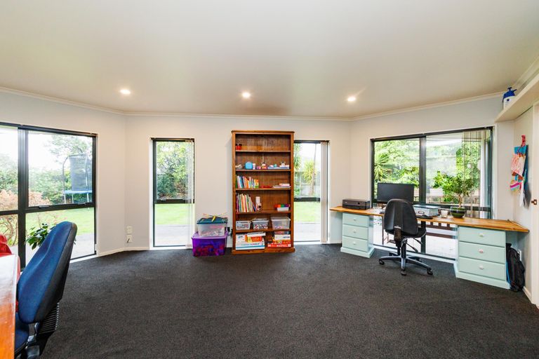 Photo of property in 190 Kelvin Grove Road, Kelvin Grove, Palmerston North, 4414