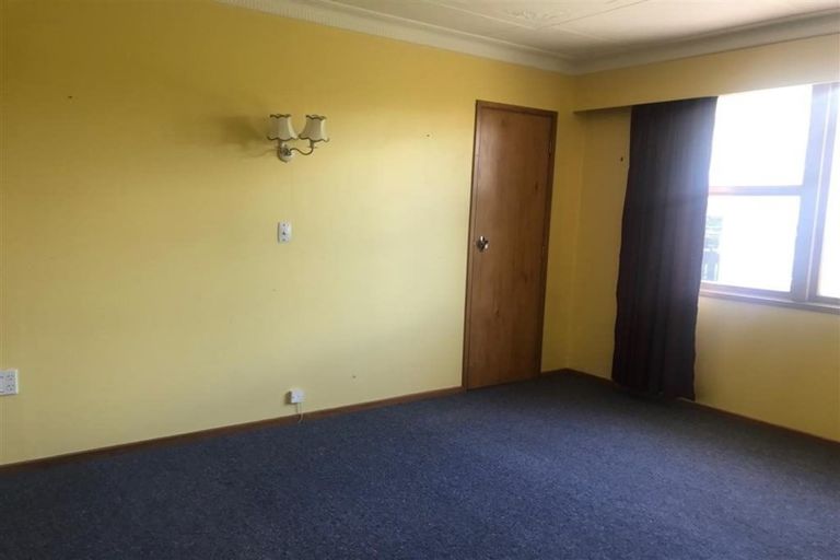 Photo of property in 11 Railway Esplanade, East Gore, Gore, 9710