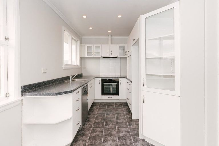 Photo of property in 19 Leeds Street, Milson, Palmerston North, 4414