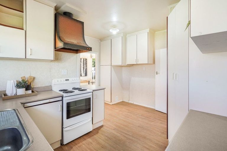 Photo of property in 5 Clark Place, Hillcrest, Hamilton, 3216