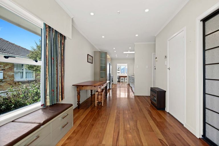 Photo of property in 330 Cambridge Road, Hillcrest, Hamilton, 3216