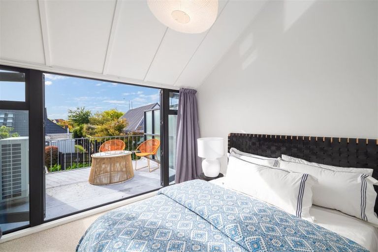 Photo of property in 2/501 Ilam Road, Bryndwr, Christchurch, 8052