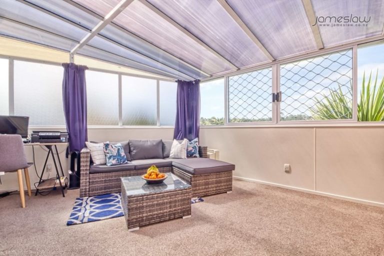 Photo of property in 42 Park Road, Glenfield, Auckland, 0629