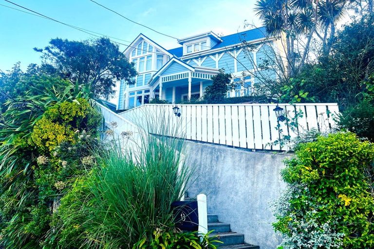 Photo of property in 13 Paisley Terrace, Karori, Wellington, 6012