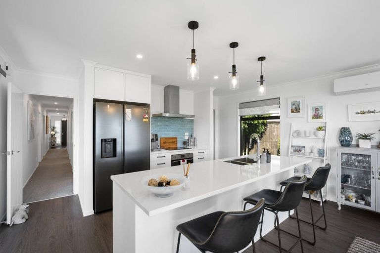 Photo of property in 31 Ridge Drive, Omokoroa, 3114