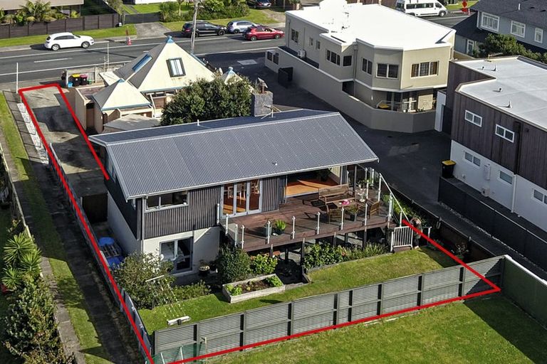 Photo of property in 393 Oceanbeach Road, Mount Maunganui, 3116