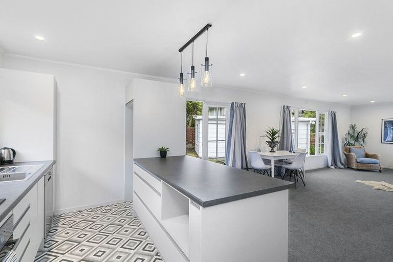 Photo of property in 45 Park Road, Belmont, Lower Hutt, 5010