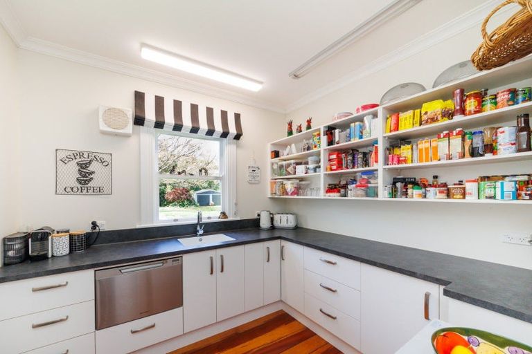 Photo of property in 2022 State Highway 56, Longburn, Palmerston North, 4477