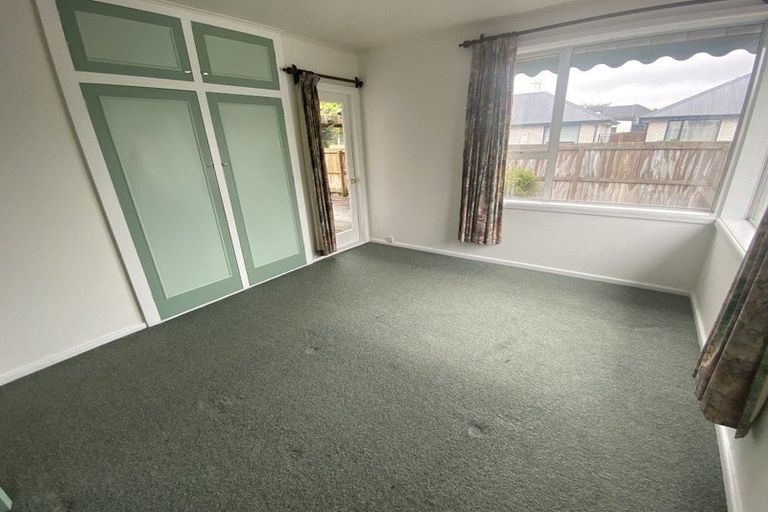 Photo of property in 46 Sawyers Arms Road, Northcote, Christchurch, 8052