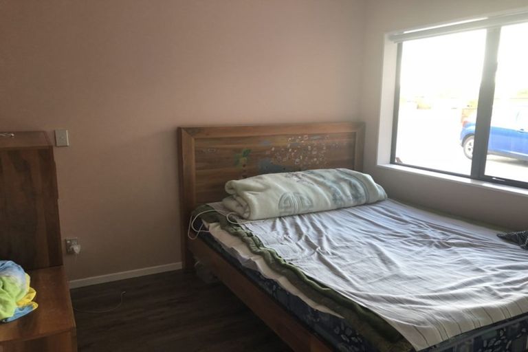 Photo of property in 22 Whitford Place, Rototuna North, Hamilton, 3210