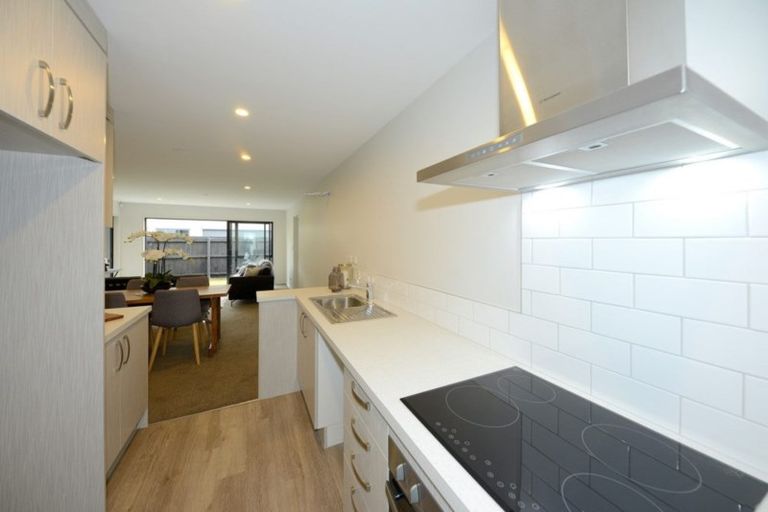 Photo of property in 1/447 Barbadoes Street, Edgeware, Christchurch, 8013