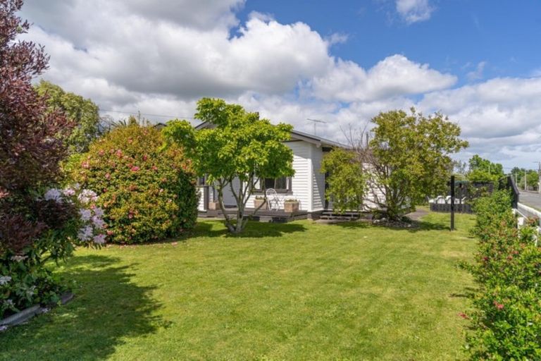 Photo of property in 74 Naples Street, Martinborough, 5711