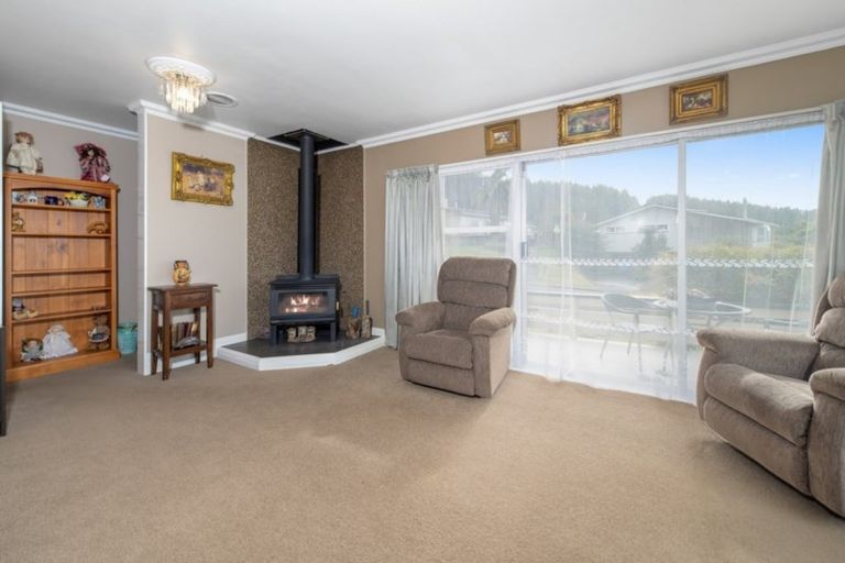 Photo of property in 2 Teal Place, Selwyn Heights, Rotorua, 3015