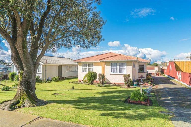 Photo of property in 38 Miro Street, Castlecliff, Whanganui, 4501