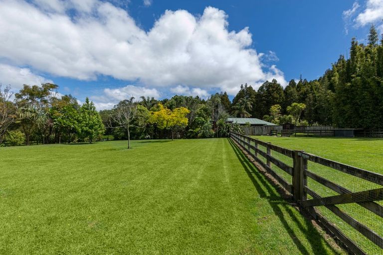 Photo of property in 278a Forest Hill Road, Waiatarua, Auckland, 0612