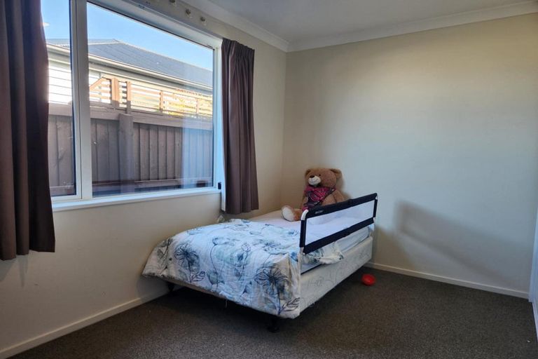 Photo of property in 10 Pounamu Place, Pegasus, 7612