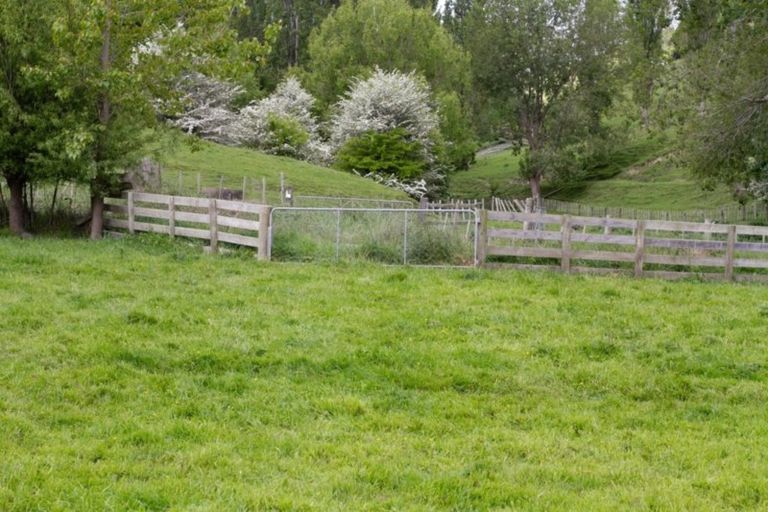 Photo of property in 186 Kaukatea Valley Road, Okoia, Wanganui, 4582