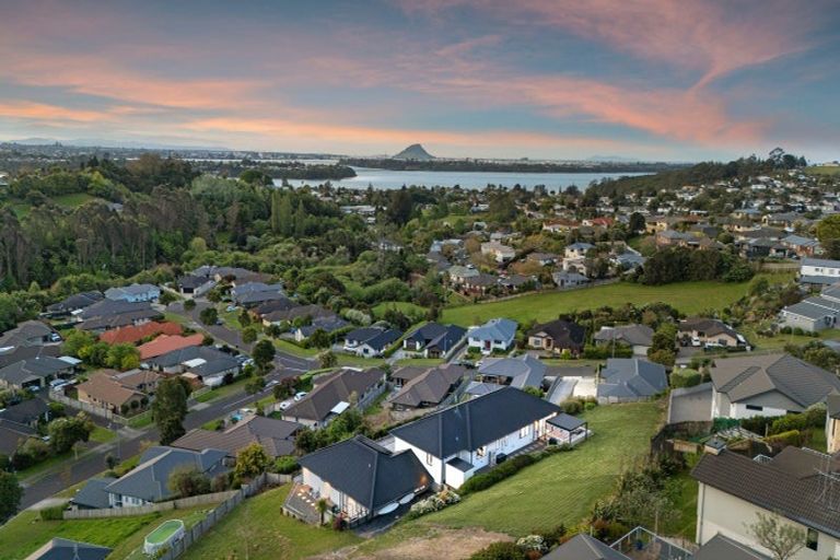 Photo of property in 101 Oteki Park Drive, Welcome Bay, Tauranga, 3112