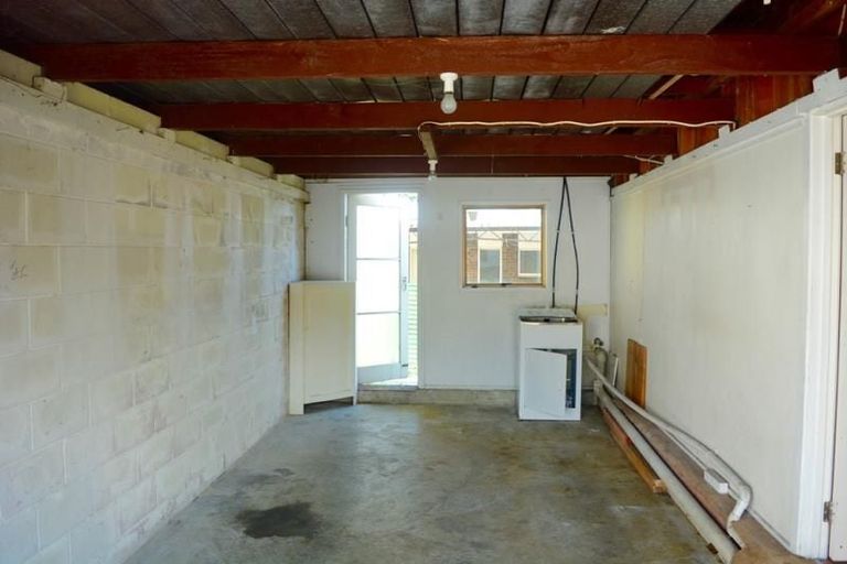 Photo of property in 1/88 Velma Road, Hillcrest, Auckland, 0627