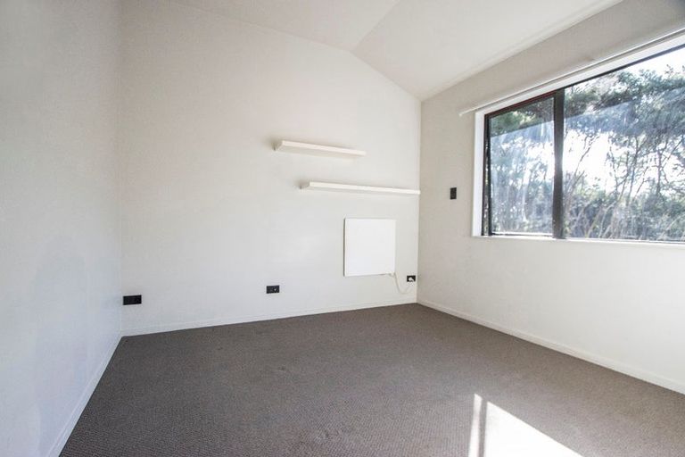 Photo of property in 293 Paremoremo Road, Paremoremo, Auckland, 0632
