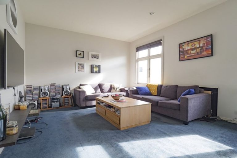 Photo of property in 16 Collins Street, Petone, Lower Hutt, 5012