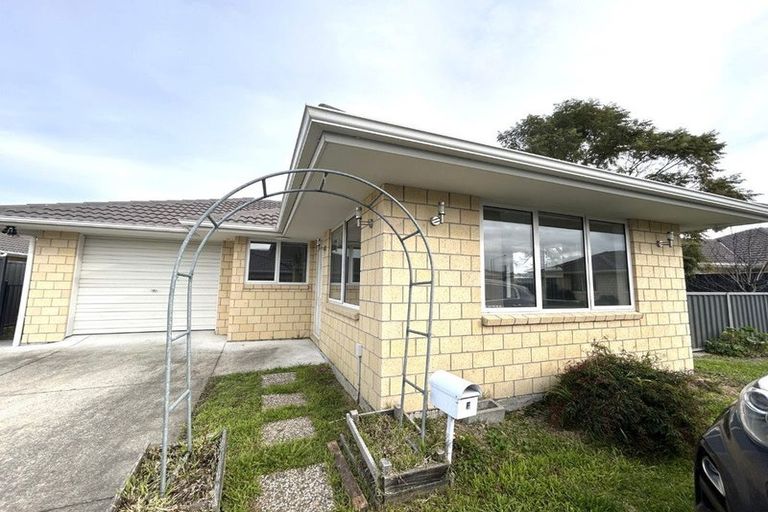 Photo of property in 17f Meeanee Road, Taradale, Napier, 4112