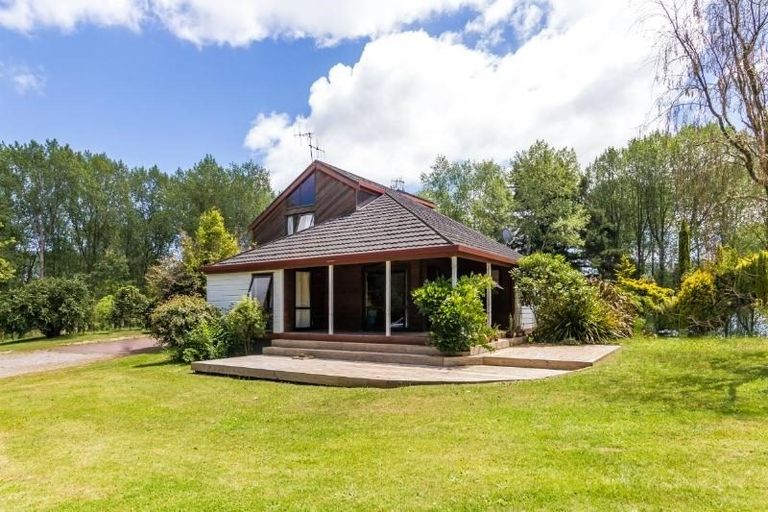 Photo of property in 850 Tukairangi Road, Acacia Bay, Taupo, 3385