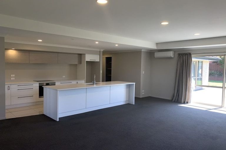 Photo of property in 16 Rossall Crescent, Rolleston, 7615