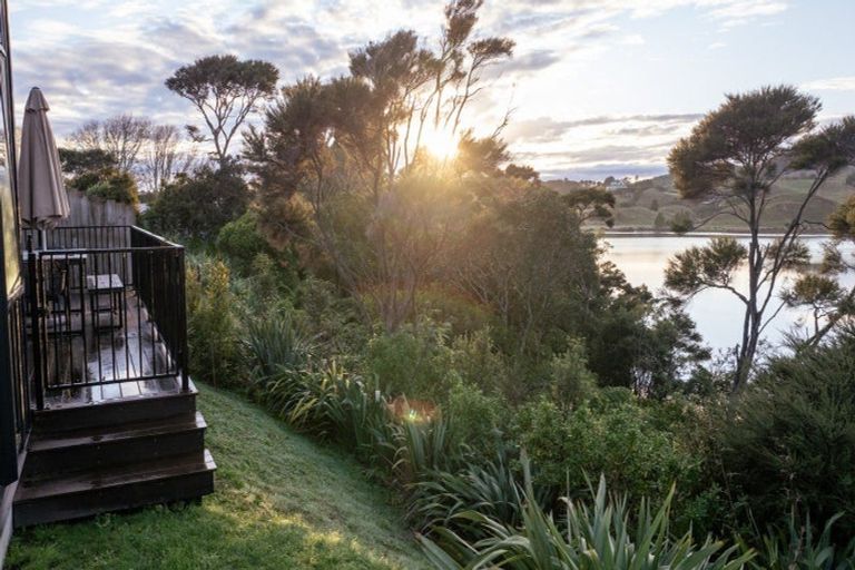 Photo of property in 6 Hapuapua Street, Raglan, 3225