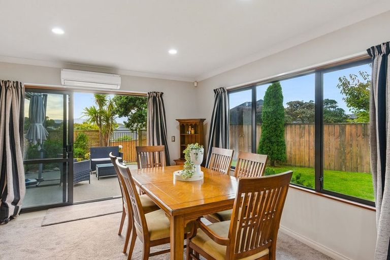 Photo of property in 5 Cadastral Court, Paraparaumu, 5032