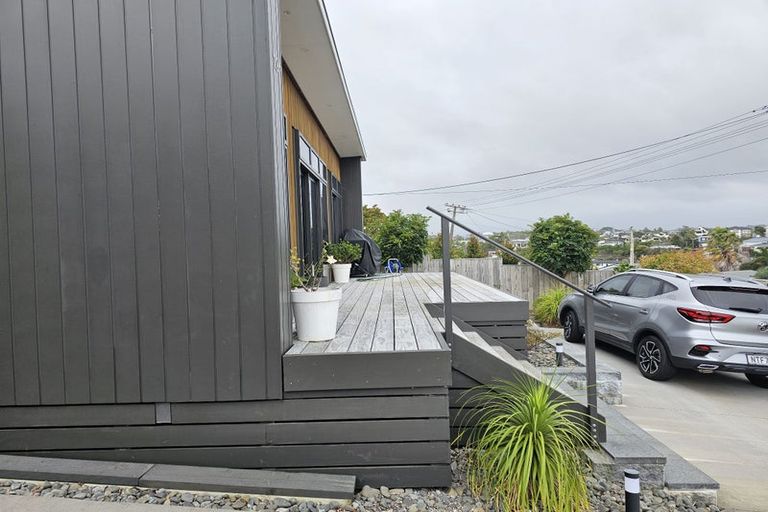 Photo of property in 19a Braemar Road, Rothesay Bay, Auckland, 0630
