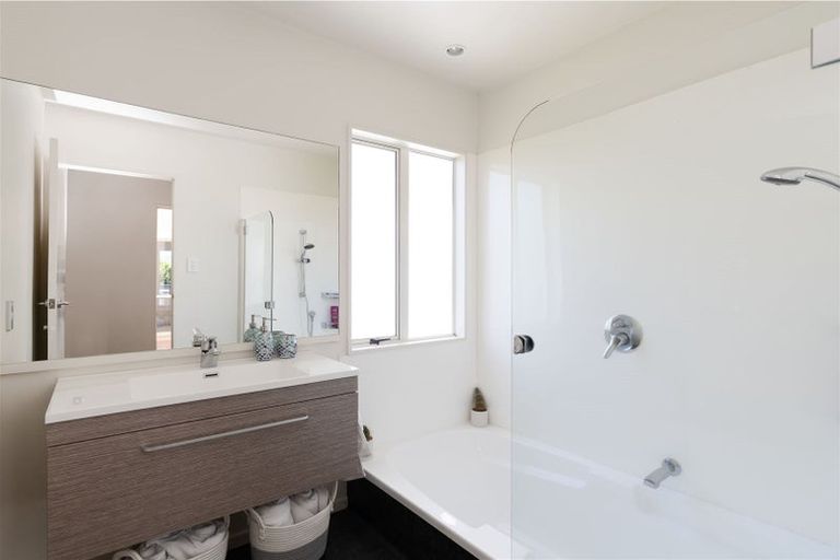 Photo of property in 43 Langdale Avenue, Paraparaumu, 5032