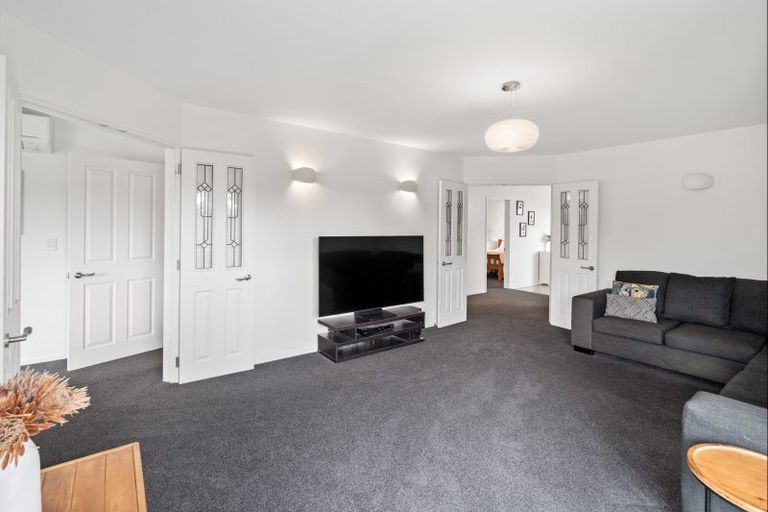 Photo of property in 14 Matisse Close, Rolleston, 7614