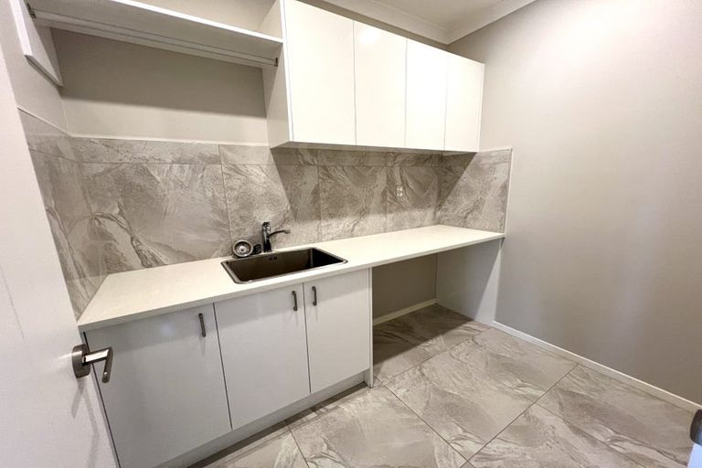 Photo of property in 22 Eastfield Avenue, Flat Bush, Auckland, 2019