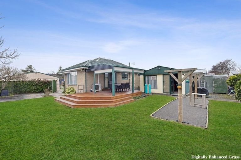 Photo of property in 24 Te Rama Place, Wainoni, Christchurch, 8061