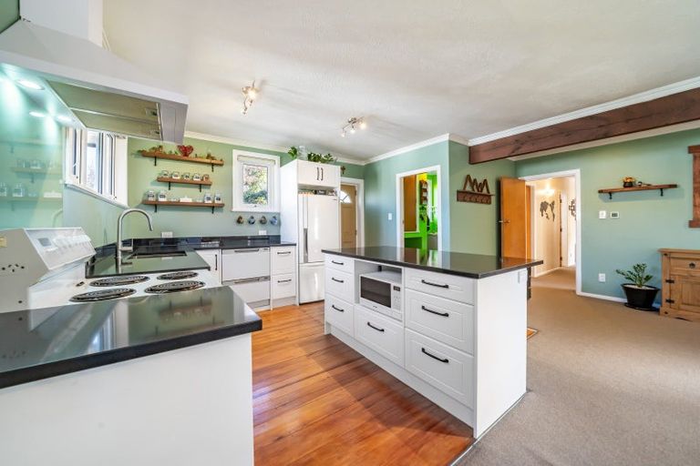 Photo of property in 17b Clouston Park Road, Clouston Park, Upper Hutt, 5018