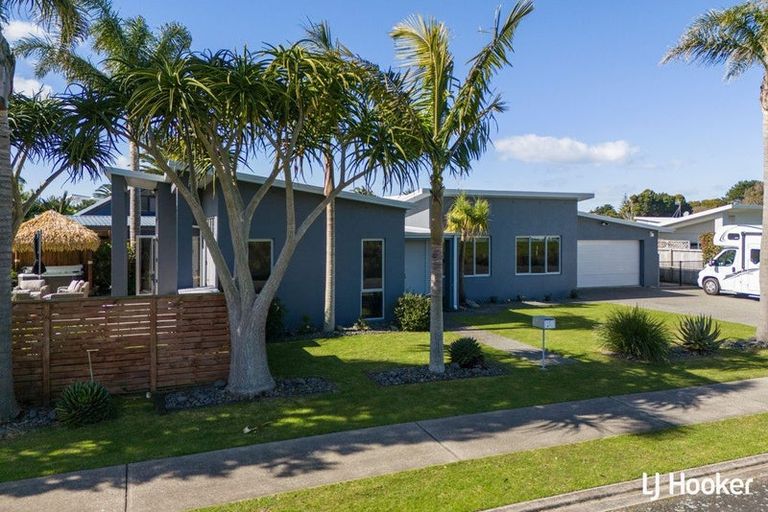 Photo of property in 63 Citrus Avenue, Waihi Beach, 3611