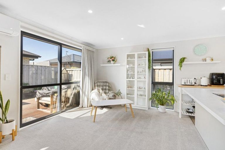 Photo of property in 43 Sholto Duncan Crescent, Halswell, Christchurch, 8025