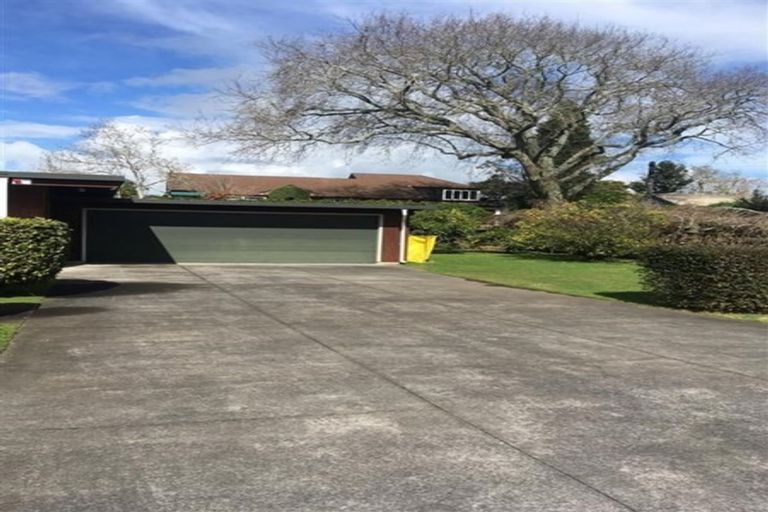 Photo of property in 38 Youngs Road, Papakura, 2110