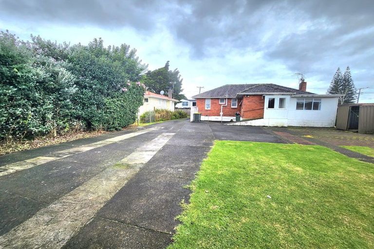 Photo of property in 154 Russell Road, Manurewa, Auckland, 2102