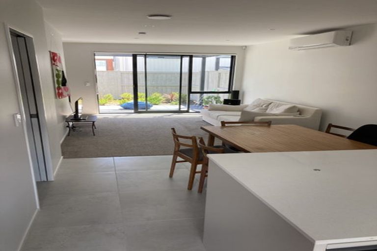Photo of property in 6 Paterae Lane, Flat Bush, Auckland, 2019