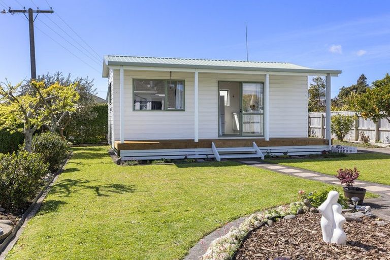 Photo of property in 8 Raleigh Street, Vogeltown, New Plymouth, 4310
