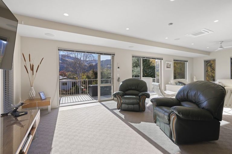 Photo of property in 21 Hood Crescent, Arrowtown, 9302