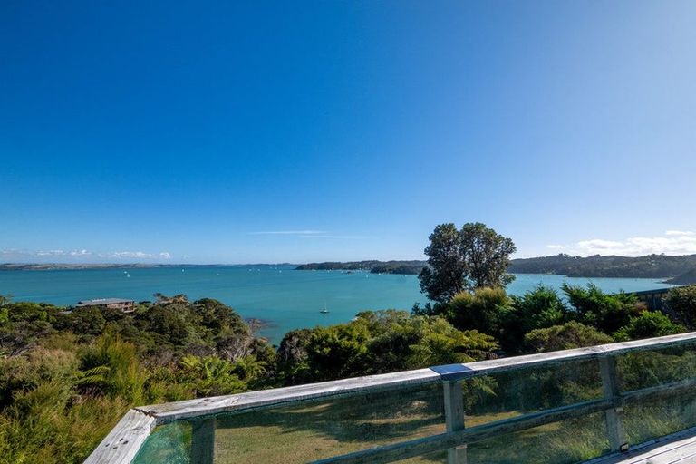 Photo of property in 202 Te Wahapu Road, Russell, 0272