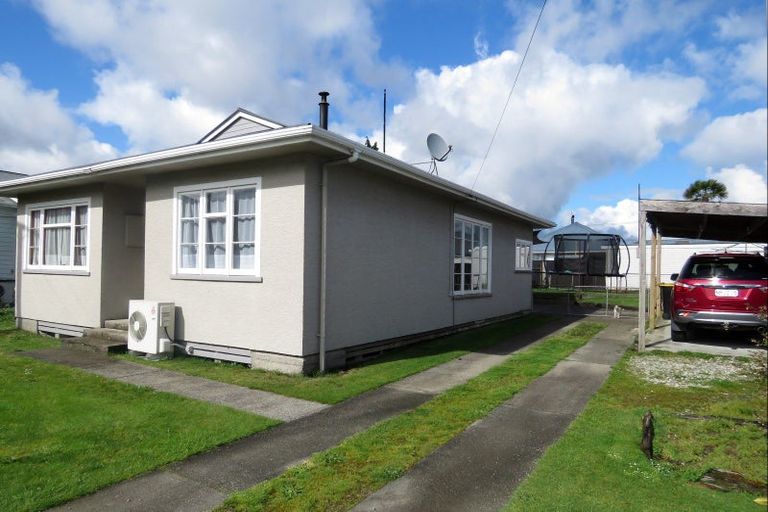 Photo of property in 28 Main Street, Reefton, 7830