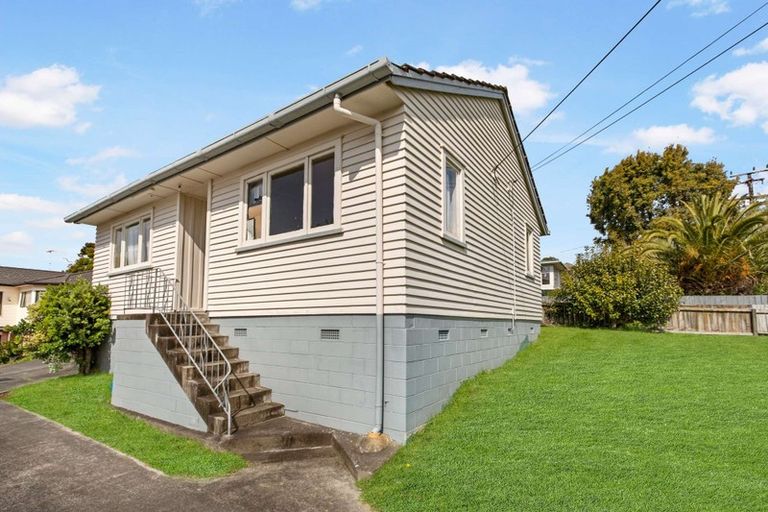 Photo of property in 17a Kereru Street, Henderson, Auckland, 0612