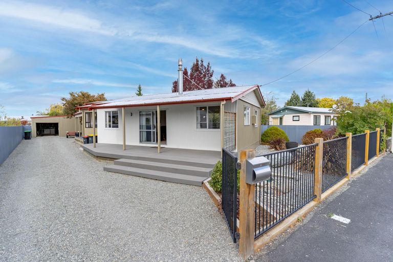 Photo of property in 17 Macaulay Place, Twizel, 7901